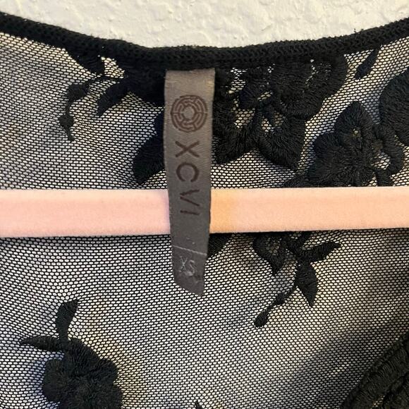 XCVI Black Lace Mesh Tunic Top XS Sheer Bell Sleeves Whimsigoth Dark Romantic - Picture 4 of 10